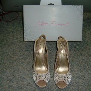 Lulu Townsend Champagne LT Shania platform pumps 7.5